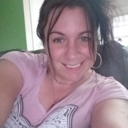 Janey is looking for singles for a date
